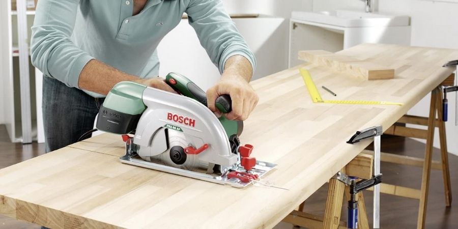 Sierra eléctrica Bosch PKS 66 AF cortar madera