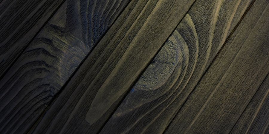 Piso de madera africana, siendo uno de los pisos de madera más caro del mundo